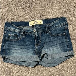 Hollister Denim low rise Blue Jean short shorts